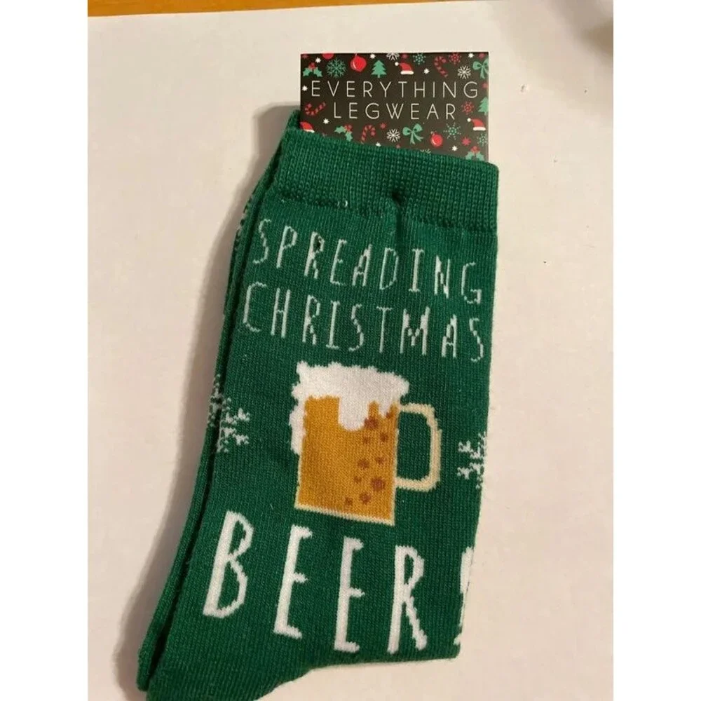 Spreading Christmas Beer Adult socks